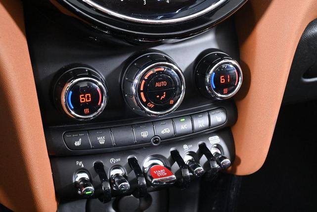 Photo of 2024 British Racing Green IV Metallic MINI Convertible