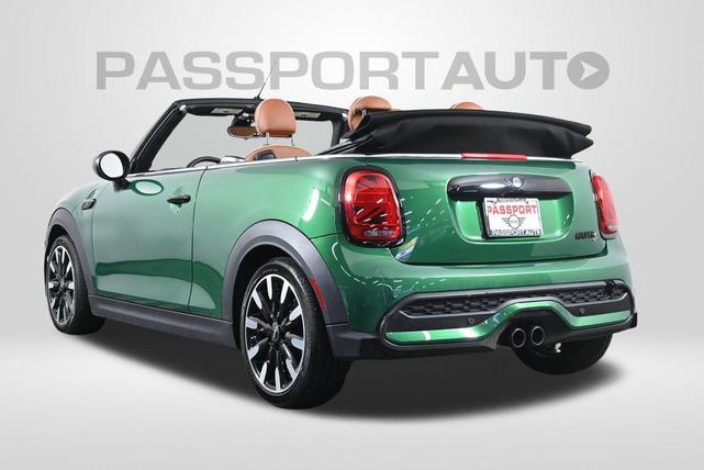 Photo of 2024 British Racing Green IV Metallic MINI Convertible
