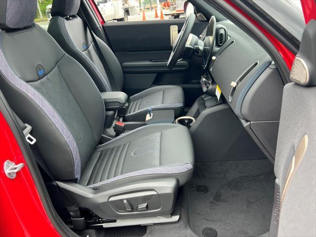 Photo of 2025 Chili Red II MINI Countryman