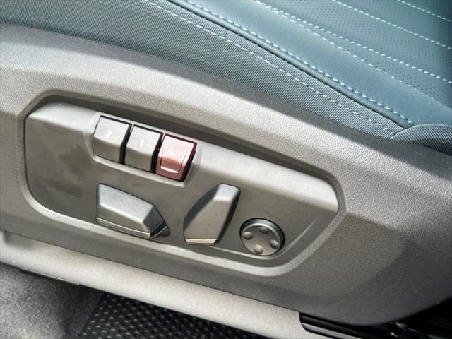 Photo of 2025 Blazing Blue Metallic MINI Countryman