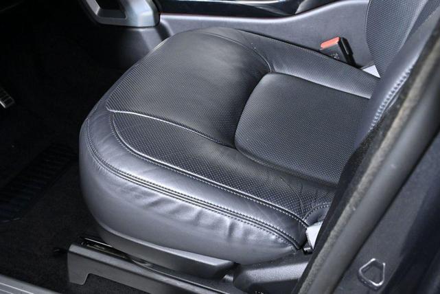 Photo of 2022 Grey Land Rover Range Rover