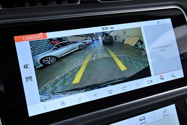 Photo of 2022 Grey Land Rover Range Rover