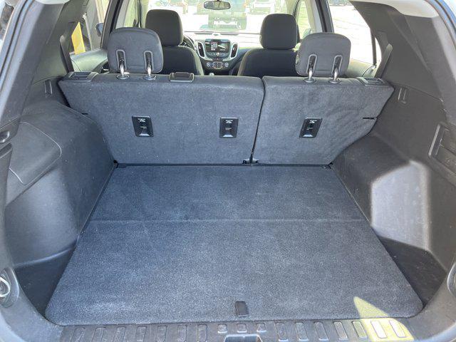 Photo of 2018 Iridescent Pearl Tricoat Chevrolet Equinox