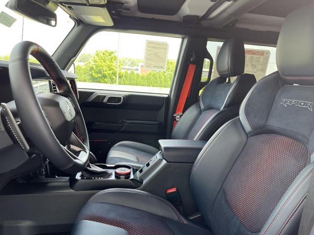 Photo of 2025 Azure Gray Metallic Tri-Coat Ford Bronco