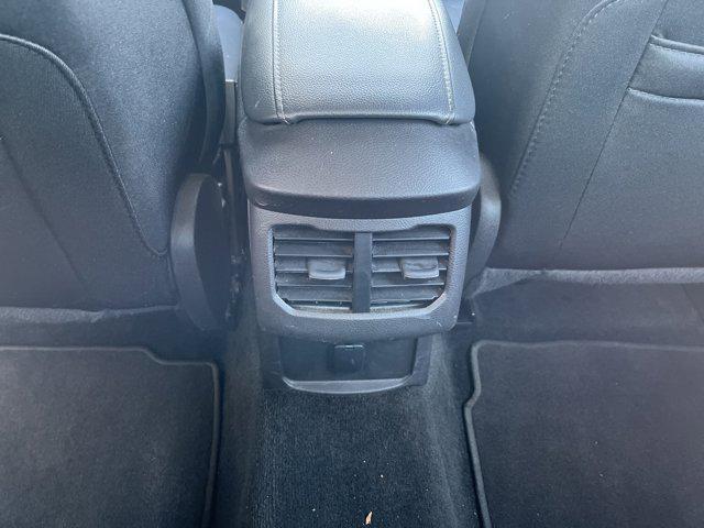 Photo of 2016 OXFORD WHITE Ford Fusion