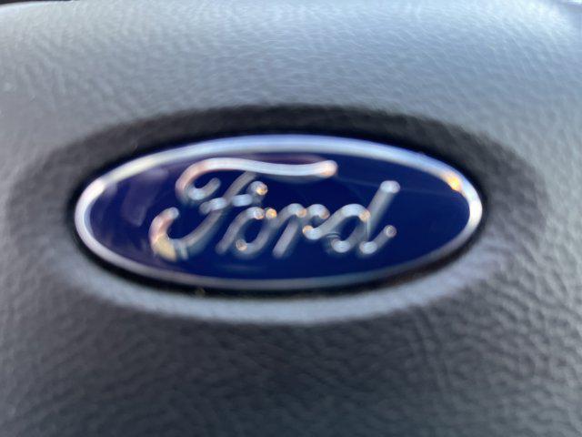 Photo of 2016 OXFORD WHITE Ford Fusion