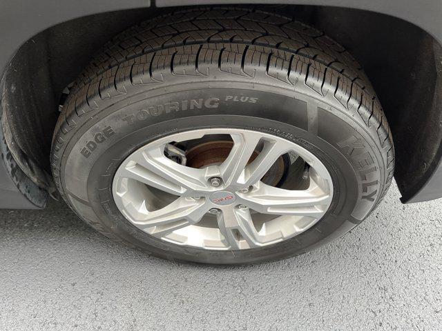 Photo of 2020 Summit White GMC Terrain