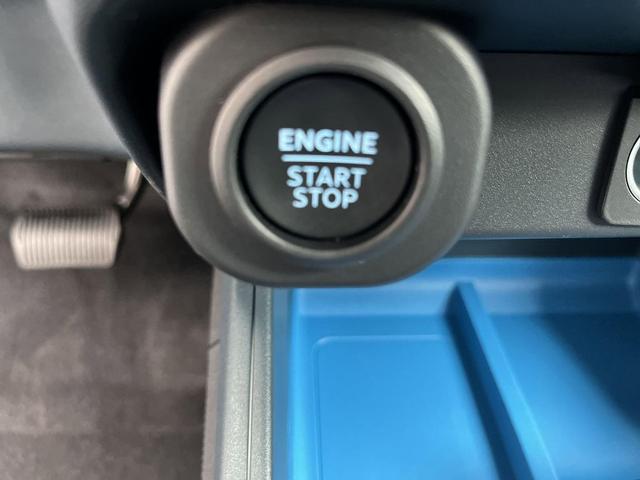 Photo of 2025 Shadow Black Ford Maverick