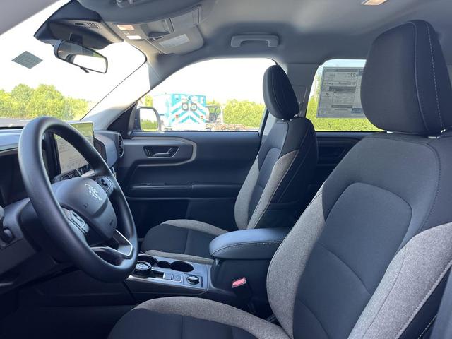 Photo of 2025 Oxford White Ford Bronco Sport