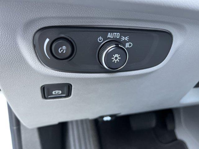 Photo of 2023 Summit White GMC Terrain