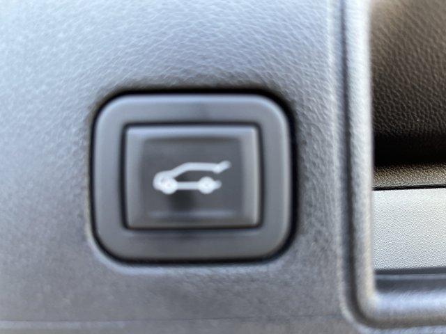 Photo of 2023 Summit White GMC Terrain