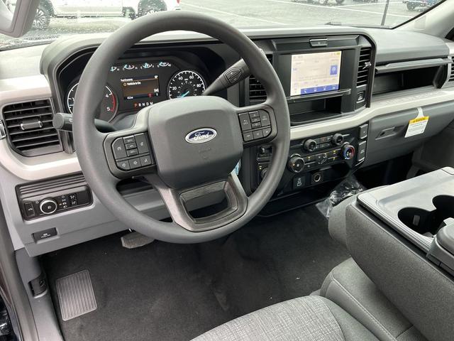 Photo of 2025 Antimatter Blue Metallic Ford F-250
