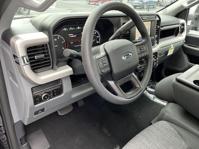 Photo of 2025 Antimatter Blue Metallic Ford F-250