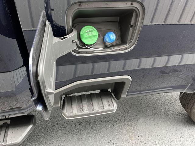 Photo of 2025 Antimatter Blue Metallic Ford F-250