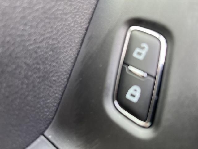 Photo of 2025 Antimatter Blue Metallic Ford F-250
