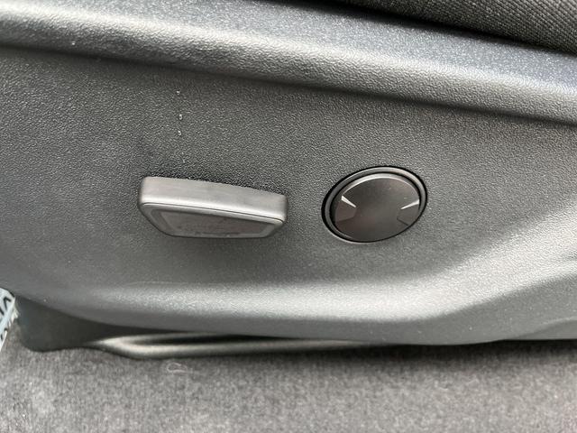 Photo of 2025 Antimatter Blue Metallic Ford F-250