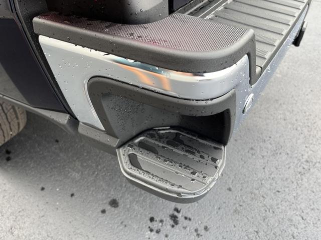 Photo of 2025 Antimatter Blue Metallic Ford F-250