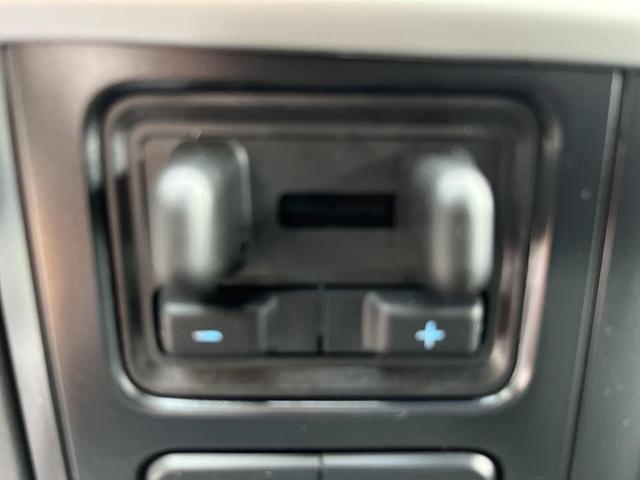 Photo of 2025 Antimatter Blue Metallic Ford F-250