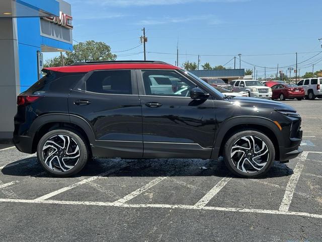 Photo of 2026 Mosaic Black Metallic Chevrolet Trailblazer
