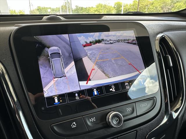 Photo of 2024 Summit White Chevrolet Equinox