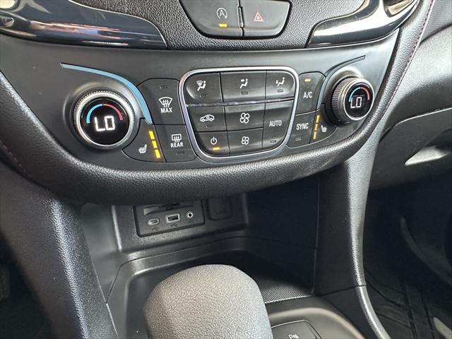 Photo of 2024 Summit White Chevrolet Equinox