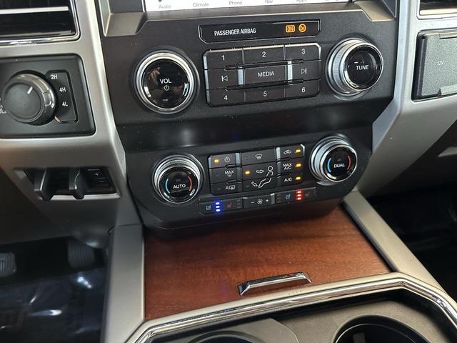 Photo of 2019 White Platinum Metallic Tri-Coat Ford F-350