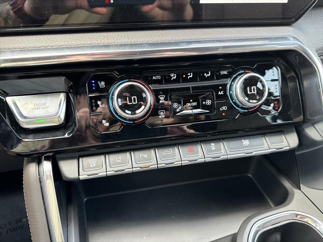 Photo of 2025 Summit White GMC Sierra 3500