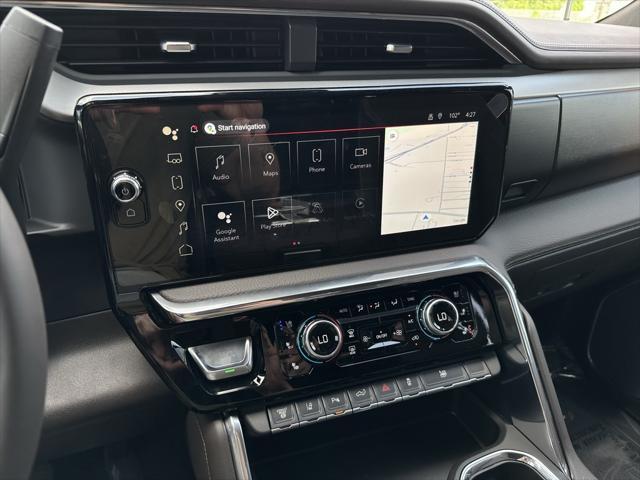 Photo of 2025 Summit White GMC Sierra 3500