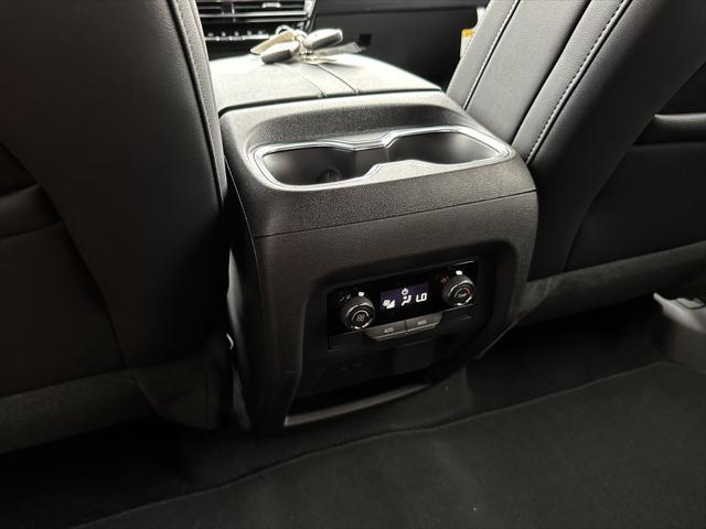 Photo of 2025 Sterling Gray Metallic Chevrolet Traverse