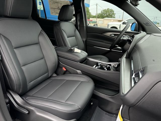 Photo of 2025 Sterling Gray Metallic Chevrolet Traverse