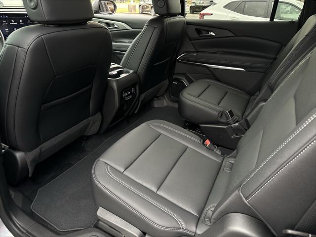 Photo of 2025 Sterling Gray Metallic Chevrolet Traverse