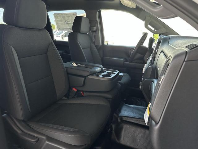 Photo of 2025 Summit White GMC Sierra 2500