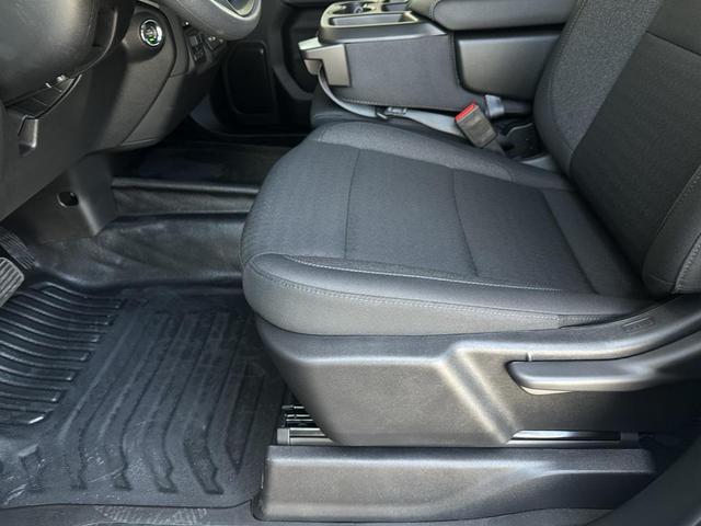Photo of 2025 Summit White GMC Sierra 2500