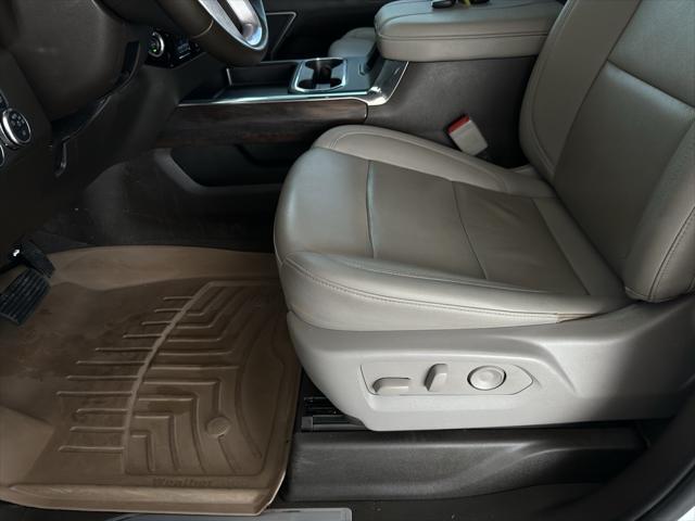 Photo of 2025 White Frost Tricoat GMC Sierra 3500