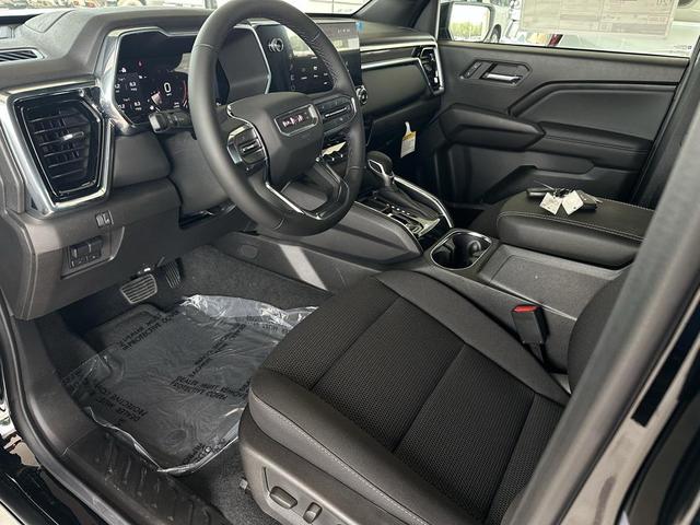 Photo of 2025 Onyx Black GMC Canyon