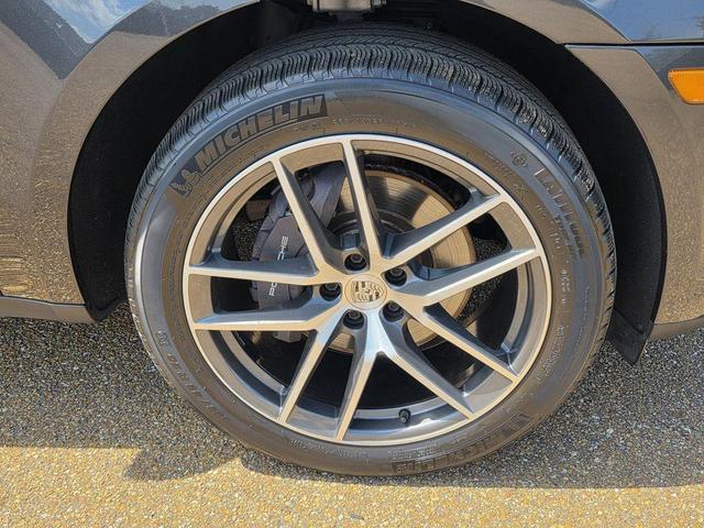 Photo of 2022 Volcano Grey Metallic Porsche Macan