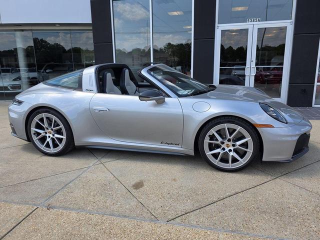 Photo of 2025 GT Silver Metallic Porsche 911