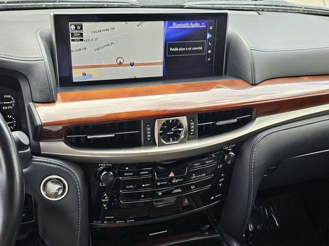 Photo of 2020 Silver Lexus LX 570