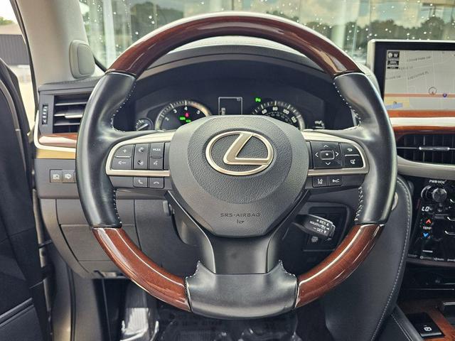 Photo of 2020 Silver Lexus LX 570