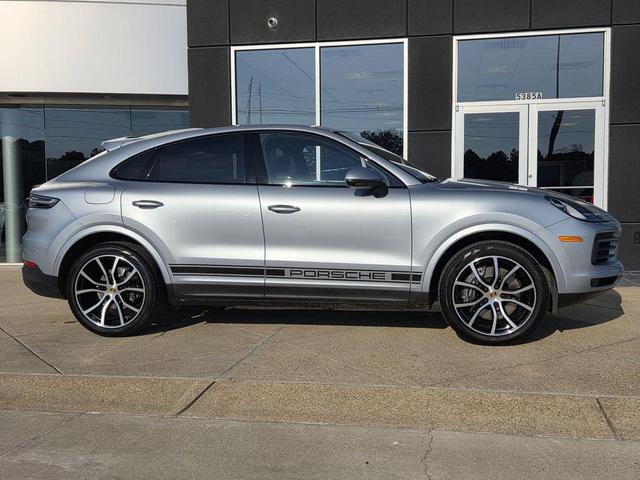 Photo of 2021 Dolomite Silver Metallic Porsche Cayenne