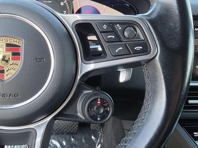Photo of 2021 Dolomite Silver Metallic Porsche Cayenne