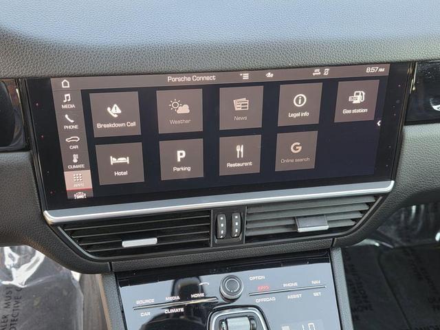 Photo of 2021 Dolomite Silver Metallic Porsche Cayenne