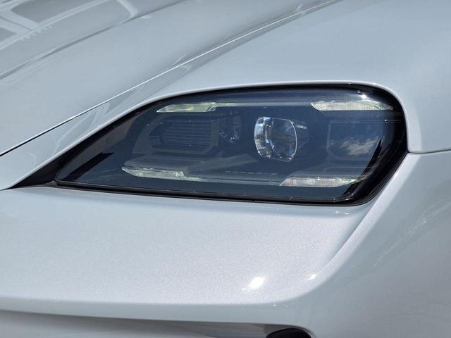 Photo of 2025 Ice Grey Metallic Porsche Taycan