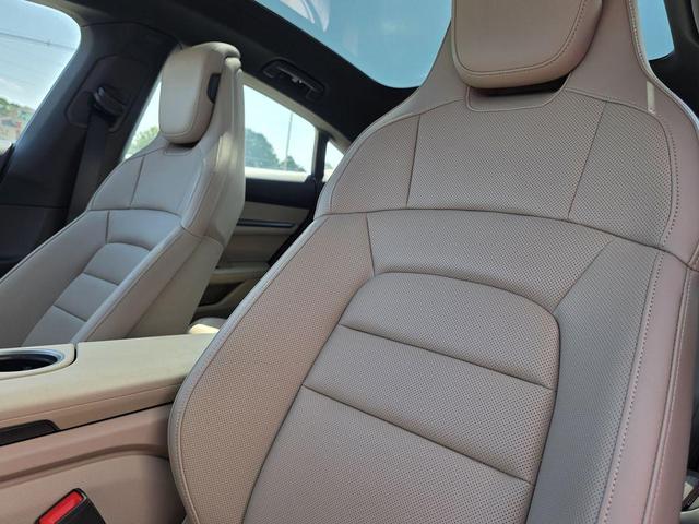 Photo of 2025 Ice Grey Metallic Porsche Taycan