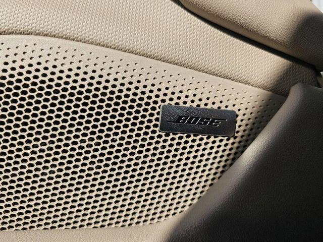 Photo of 2025 Ice Grey Metallic Porsche Taycan