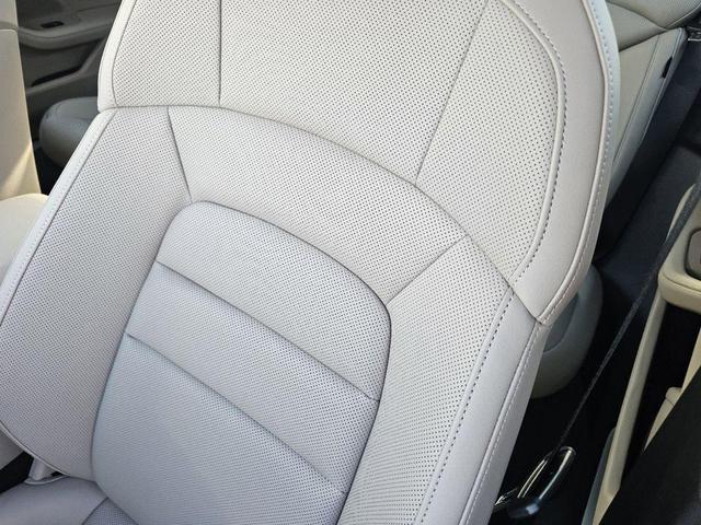 Photo of 2025 Ice Grey Metallic Porsche Taycan