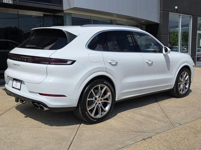 Photo of 2025 White Porsche Cayenne