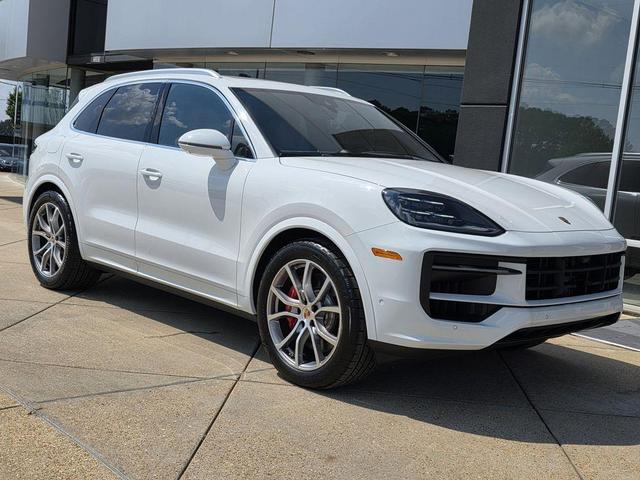 Photo of 2025 White Porsche Cayenne