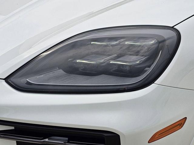 Photo of 2025 White Porsche Cayenne