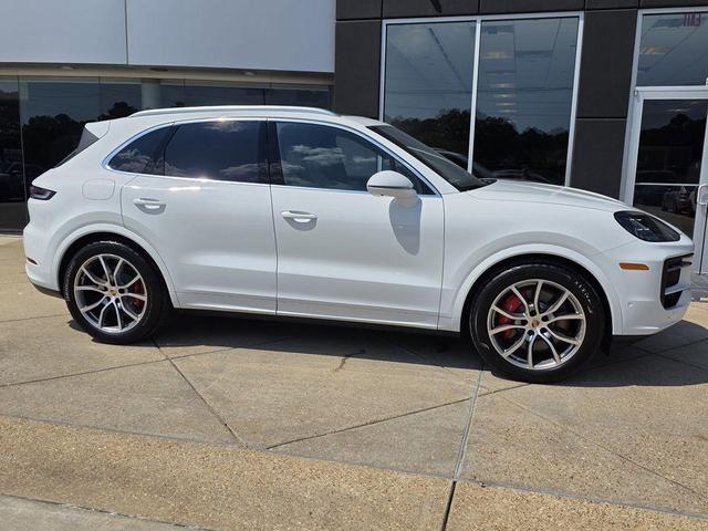 Photo of 2025 White Porsche Cayenne